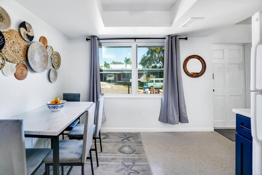 Boho Villa 10 Mins From Siesta Сарасота Екстериор снимка